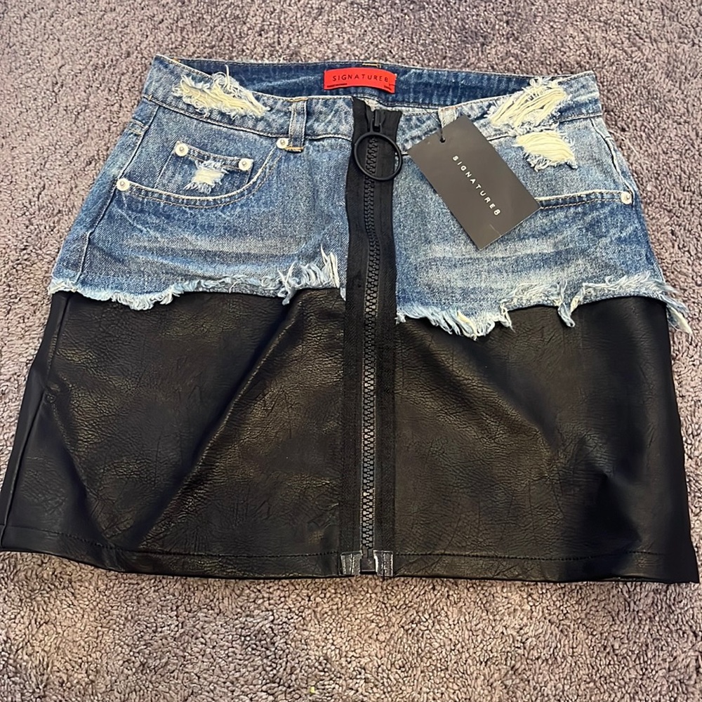 Denim skirt